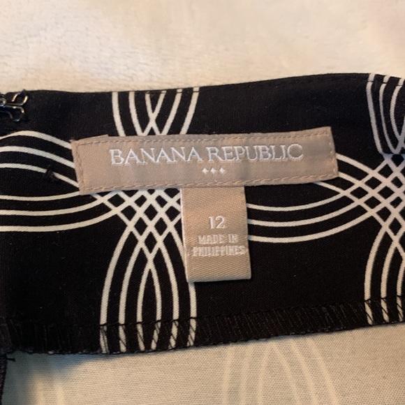 Banana Republic women’s skirt, black, white, size 12. - Picture 2 of 8